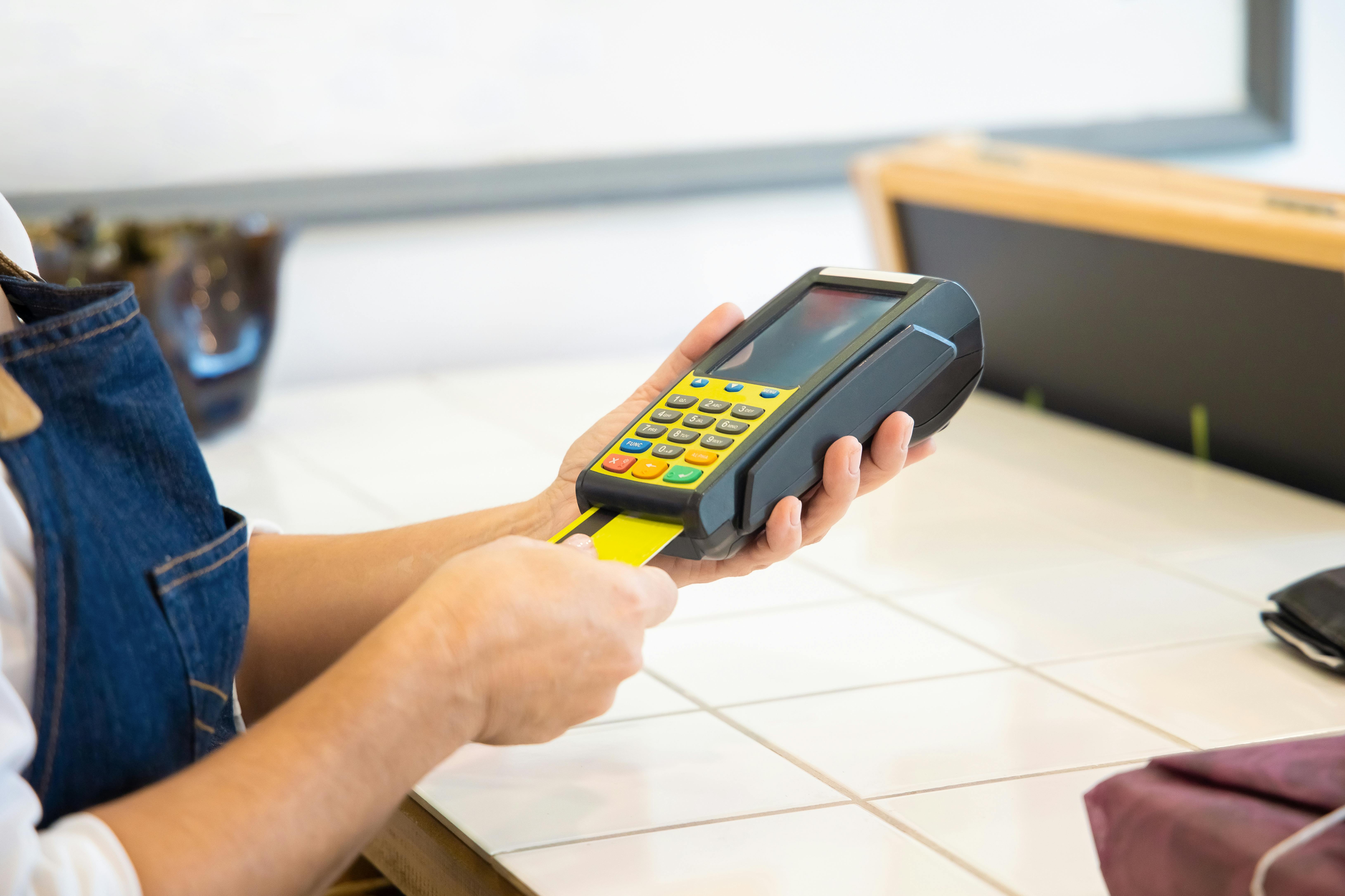 Retail & Corporate Banking